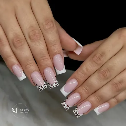 French Nägel mit Leo-Akzent, Nagelstudio Zürich